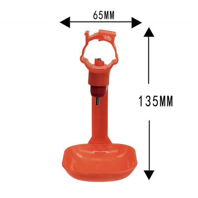 अनुकूलित पोल्ट्री फीडर ड्रिंकर पॉलीप्रोपाइलीन निप्पल ड्रिंकिंग सिस्टम